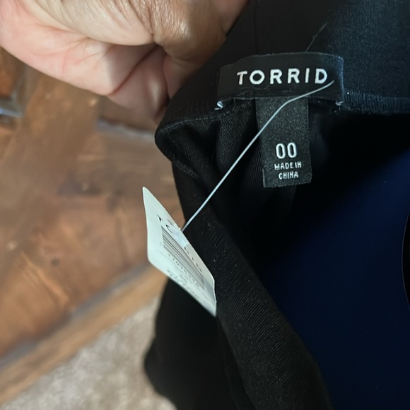 Torrid sequined skirt - Picture 4 of 6